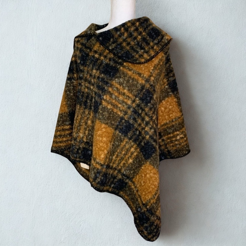 NWT Fadivo New York Plaid Poncho Cape Cozy Fall Womens‎ One Size